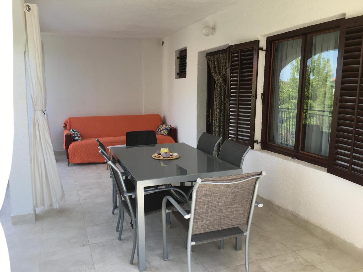 Apartmani Niessner Malinska Buitenkant foto