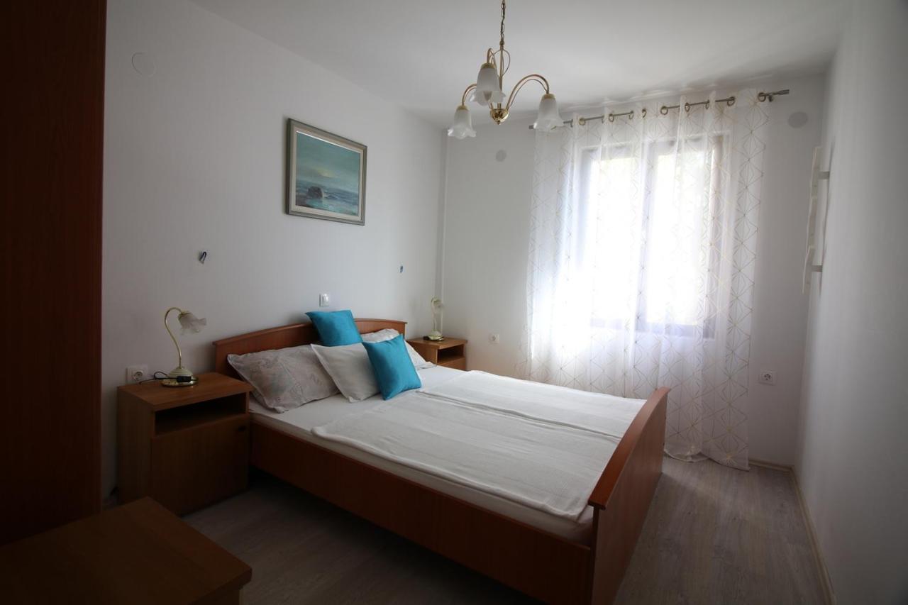 Apartmani Niessner Malinska Buitenkant foto